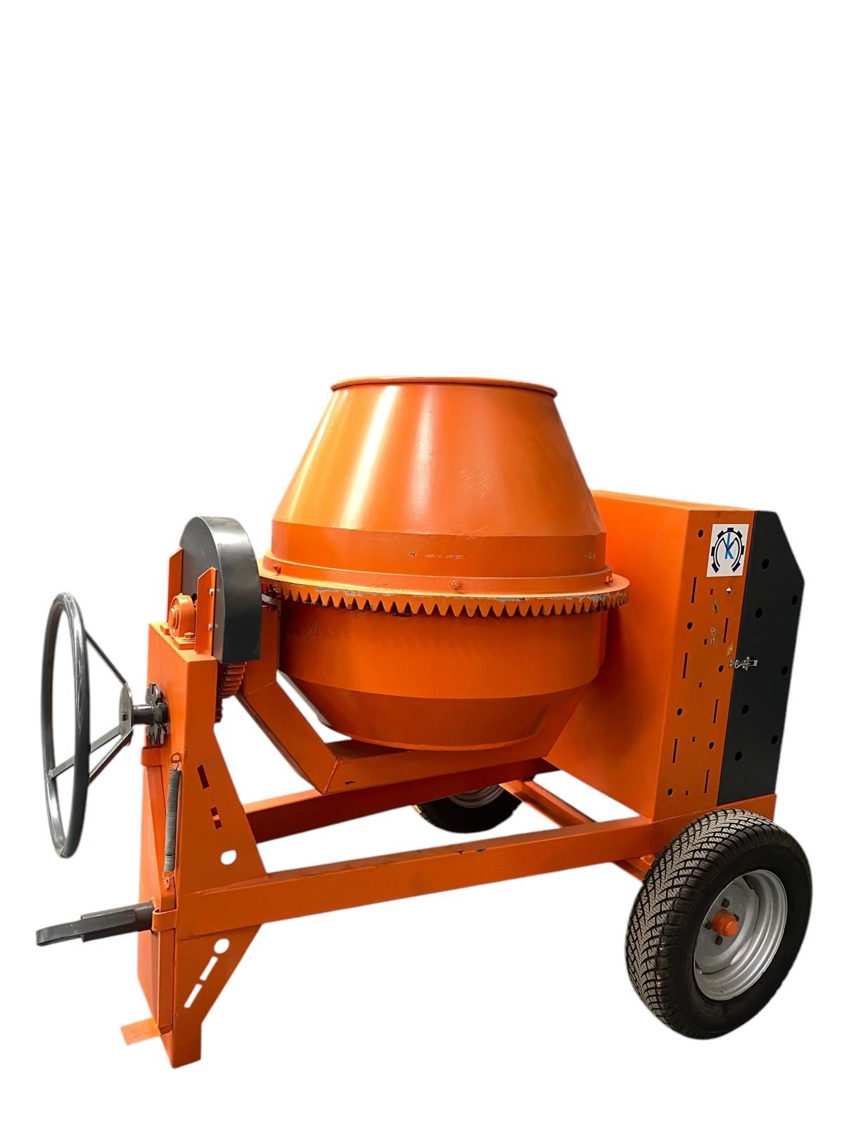 Betoniyer 8,5 HP dizel